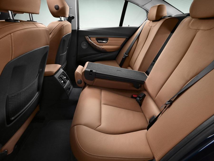  BMW 3-Series 2012 года  (фото 57 из 191)